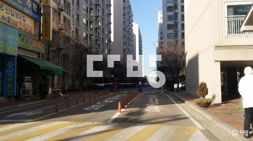 확트인 남향,2년전 풀인테리어로 상태최상,입주일등 조건 협의가능해요 - View 2
