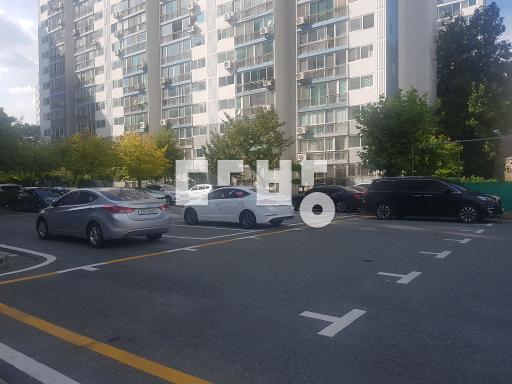 사정상급매,내부리모델링요함, 남향, 일조권좋음.즉시입주,협의가능,조정가 - View 2