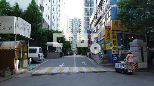 귀한전세 로열층 성신여대역초역세권 최고의교통망 - Widok 2