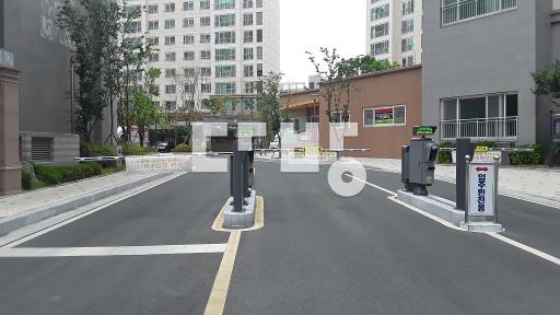 Apartment in 율하동 - View 2