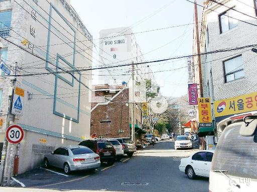 급매.남향,대단지,로얄동,깨끗함.주차편리.일조우수.입주협의,초등학교인접 - View 2