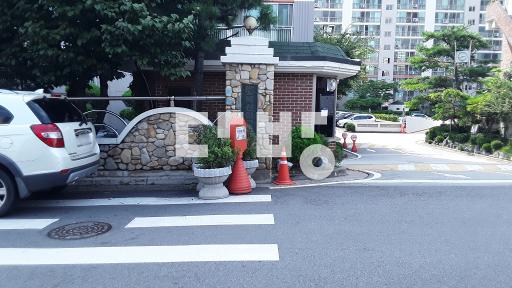 Apartment in 비산동 - View 3