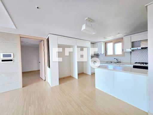 Apartment in 동삭동 - View 3