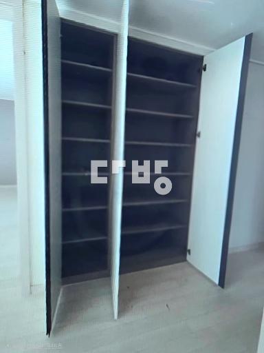 로얄층, 동간  간격 넓음, 관리상태 A급. 세안고 매매도 가능. – pohled 3