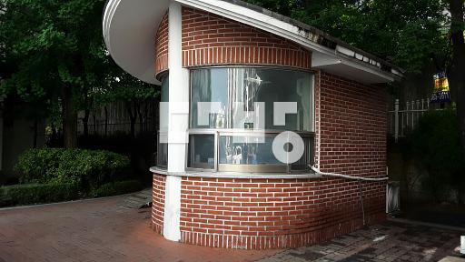 Apartment in 용산동 - View 3