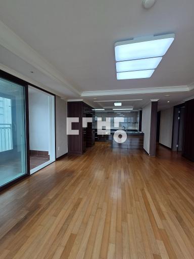 Apartment in 광도면 - View 2