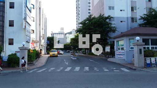Apartment in 평산동 - View 2
