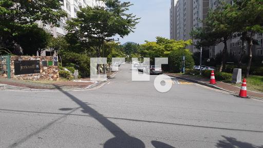Apartment in 선원동 - View 2