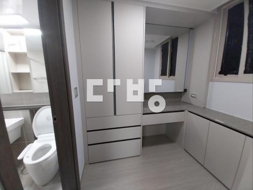 Apartment in 고덕동 - View 2