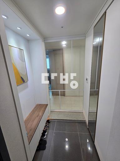 Apartment in 고덕동 - View 2