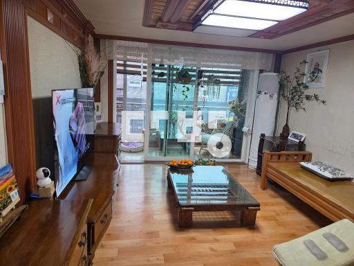 내부 부분수리 된 주인 거주 집으로 상태 좋아요, 조율가능, 이사협의 - View 2