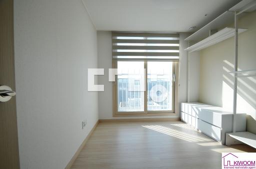 Apartment in 대소원면 - View 2