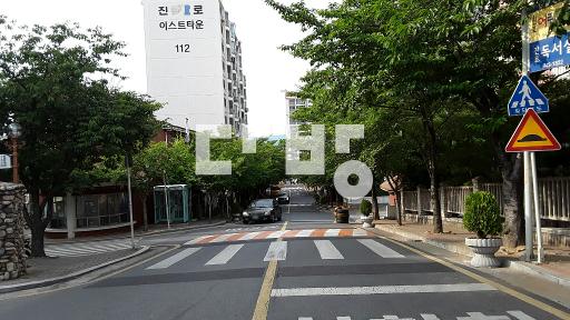 Apartment in 효목동 - View 2