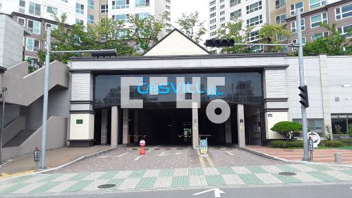 에어컨2대.입구화장실새로교체,안방화장실부분교체,LED모두교체.아주깨끗 - View 2