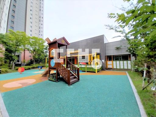 Apartment in 용암동 - View 2