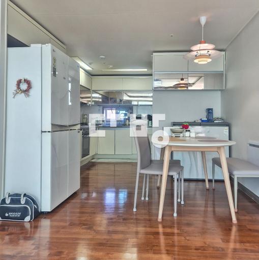 Apartment in 당리동 - View 3