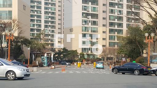 Apartment in 사월동 - View 3