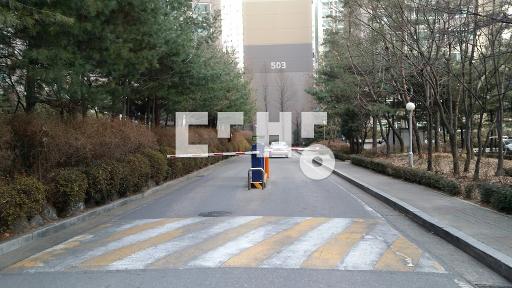 싱크대,욕실2개교체,안방붙박이장,주인거주,방1확장,도농역,이마트인접편리 - View 2