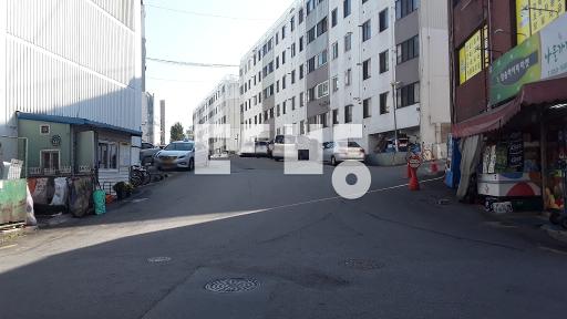 Apartment in 신동 - View 2