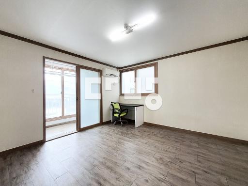 Apartment in 상봉동 - View 2