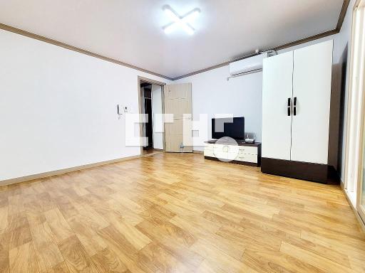 Apartment in 선원동 - View 2