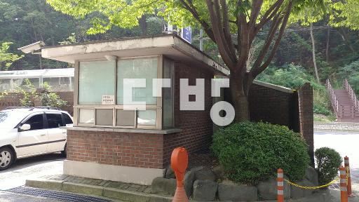 파노라마 산전망으로 밝고 따뜻. 화장실 수리. 천변 산책하기 좋음 - View 3