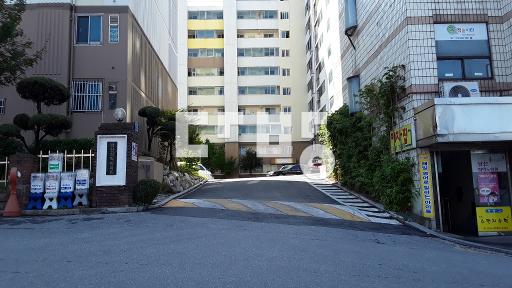 남향으로 기본형 입니다. 가격조절 가능하며, 전세. 월세 가능합니다. - View 2