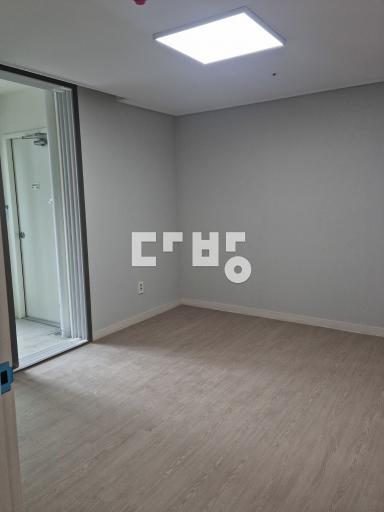 Apartment in 사남면 - View 5