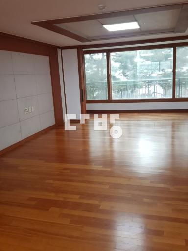 Butas, 106 m²