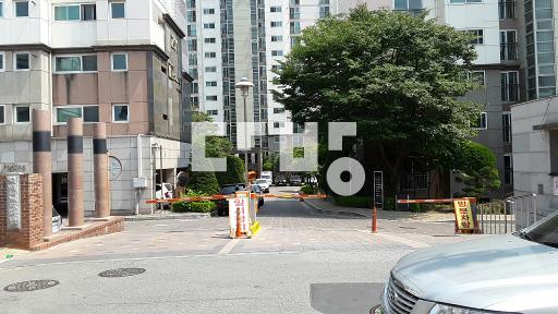 6월이후 빠른입주 가능, 거실확장, 작은방확장,남향,붙박이장 - View 2