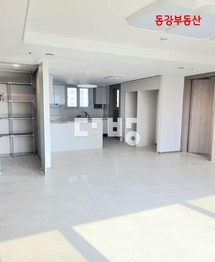 Apartment in 우산동 - View 2
