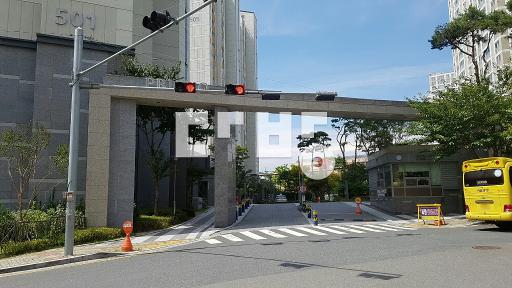 전세안고 매매, 판상형구조,동간거리 넓어 일조권 좋아요 - View 2