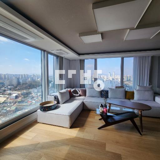 갭투자 전세안고  이면창 개방감좋은 예쁜 광주천뷰 조합세대 풀옵션 - View 3