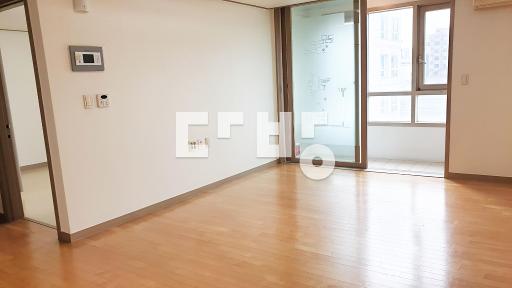 O햇살좋은남서향O홍대1.5룸아파트O주차편리 홍대도보8분 드레스룸다용도실 – pohled 4