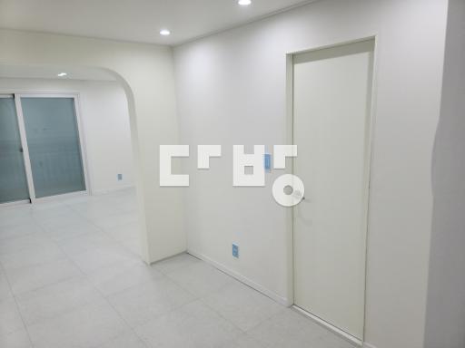 18ㅍ.입주물.최근샷시포함올수리.초역세권.입주날짜협의가능 - View 3