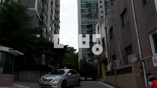 전망확트임  8월 협의입주 부분리모델링 한집 - View 2