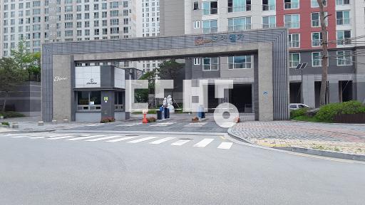 Apartment in 반곡동 - View 2