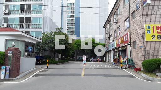 Apartment in 고색동 - View 2