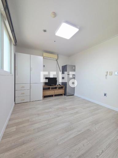 Apartment in 신동 - View 5