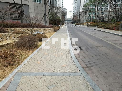 전체확장형,채광좋고 관리양호,입주협의 - View 3