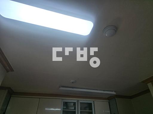 일부리모델링으로 깨끗. 즉시입주가능. 보증보험가능. - View 4
