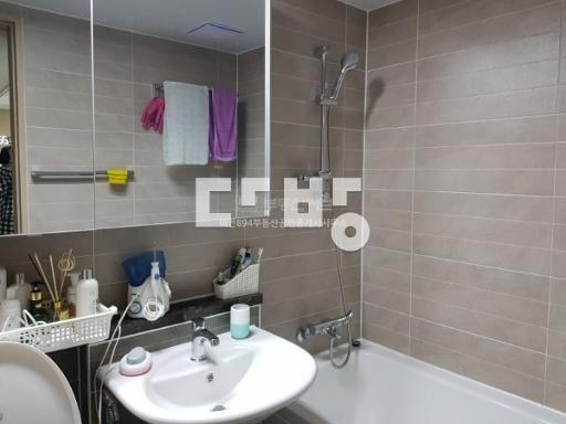 Apartment in 태장동 - View 4