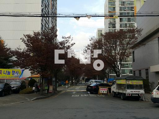 Apartment in 신기동 - View 2