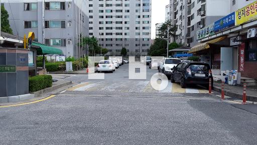 Apartment in 평화동1가 - View 2