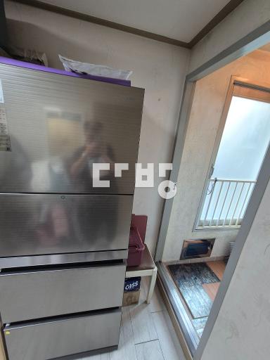 주인거주 새절도보6분 작지만 엘베있는 투룸아파트 매도 토지거래허가x - View 4