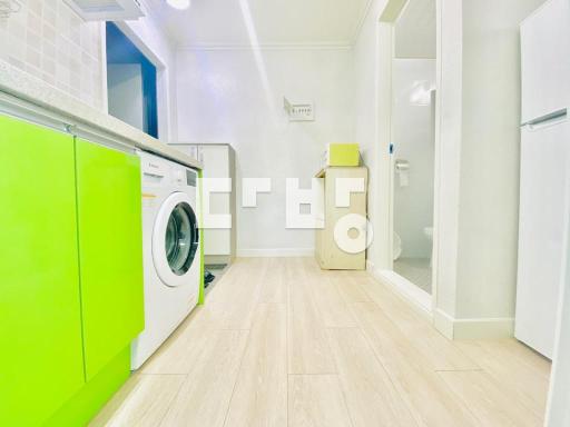 Apartment in 중흥동 - View 4