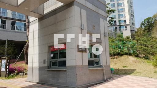 주인거주로 관리잘된집,빠른입주가능,산책로연결, - View 3