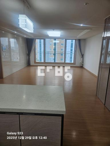 Apartment in 산수동 - View 3