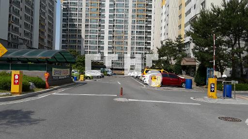 기본수리 완료 깔끔한 아파트 - View 3