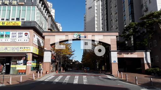 Apartment in 수송동 - View 3